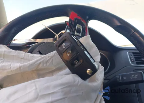 2016 Volkswagen Jetta 1.4T Se из США, поврежденный, VIN 3VWD67AJ7GM316838